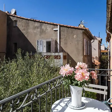 فيلة Maison De L'ormeau